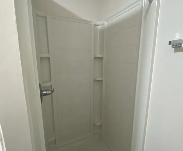 328 Falls Rd — Photo 17