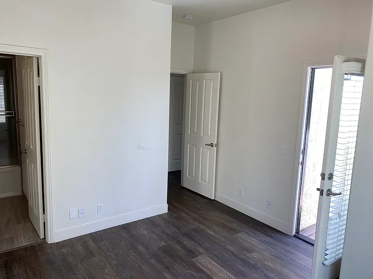 4076 Promontory St — Photo 8