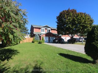 355 Crowder Blvd, Newmarket, ON L3Y 8J6