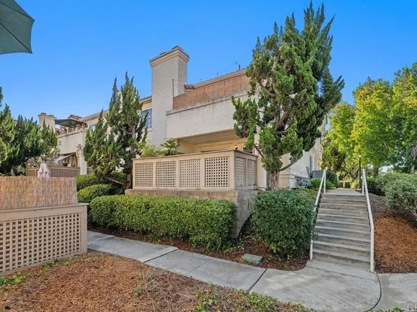 740 Breeze Hill Rd APT 223, Vista, CA 92081
