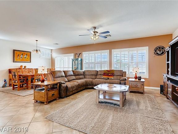5th image of 2352 Perrysburg Dr