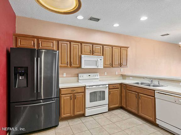 4th image of 1525 Biscayne Bay Dr