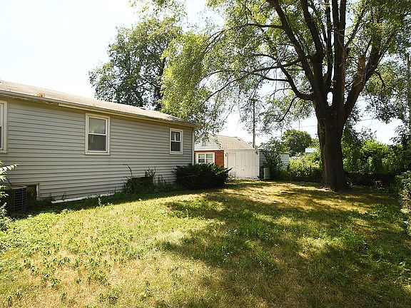 5th image of 9118 S Kolmar Ave