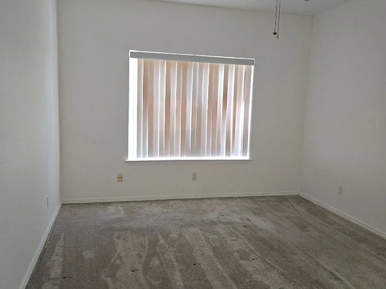 8415 Calle Soquelle NE — Photo 18