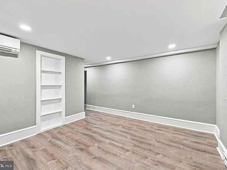 520 Spruce St #1 — Photo 25
