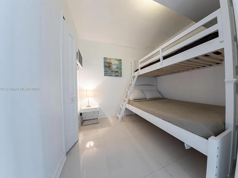 5601 Collins Ave #1206 — Photo 17
