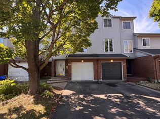 640 Brome Cres, Ottawa, ON K4A 1T9