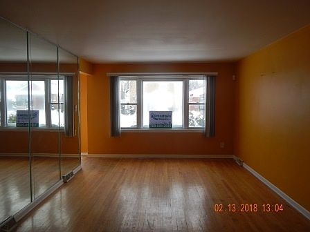 3rd image of 10638 S Emerald Ave