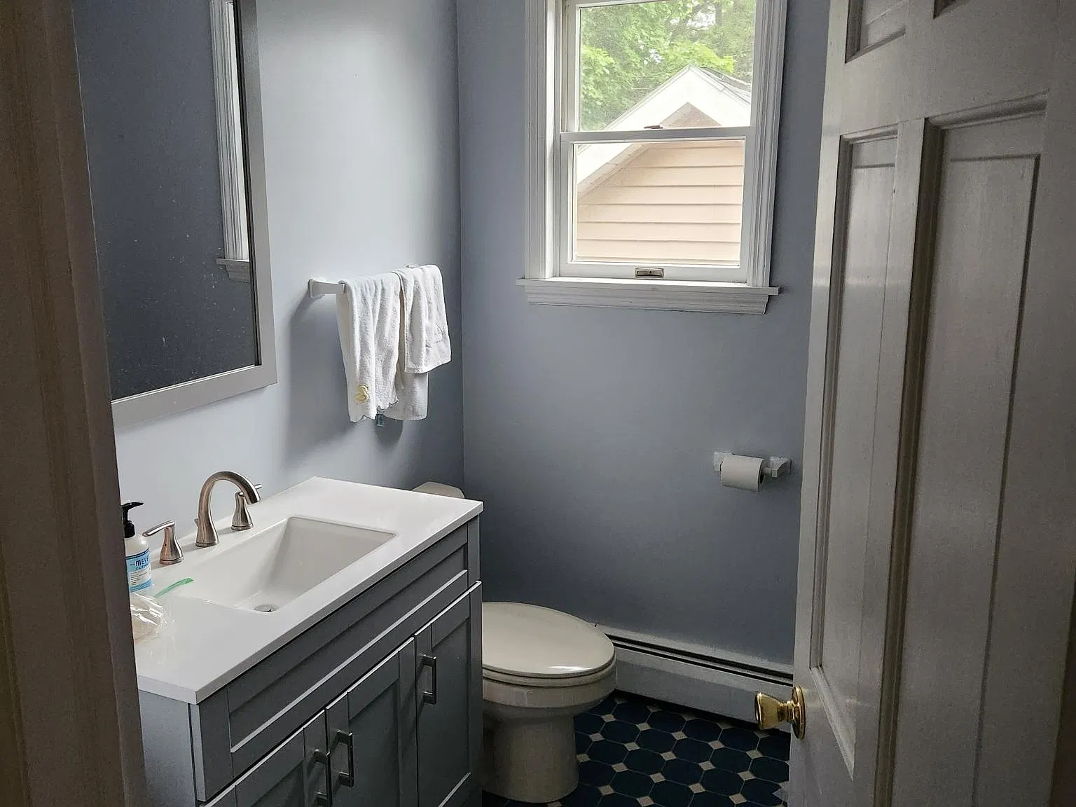 3 bed, 1500 sqft, $2,500 — Photo 4