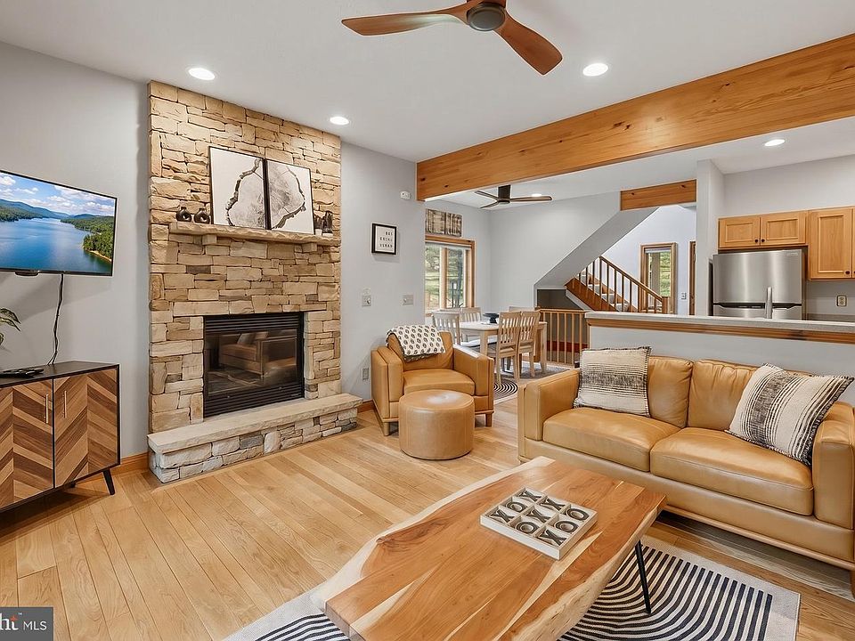 1st image of 79 Marsh Hill Rd #5