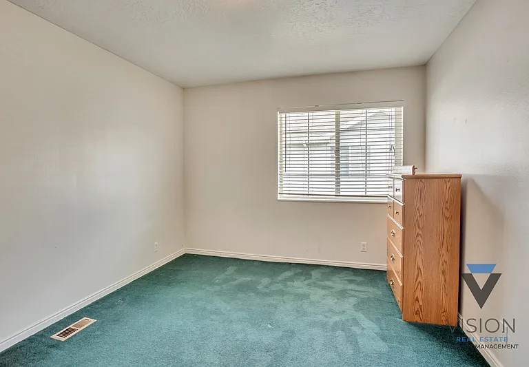 1343 S 1370 E — Photo 15
