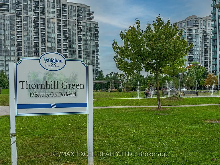 8 Beverley Glen Blvd #802 — Photo 42