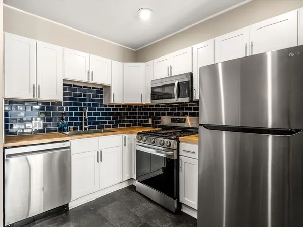 45 A St APT 7, Hull, MA 02045