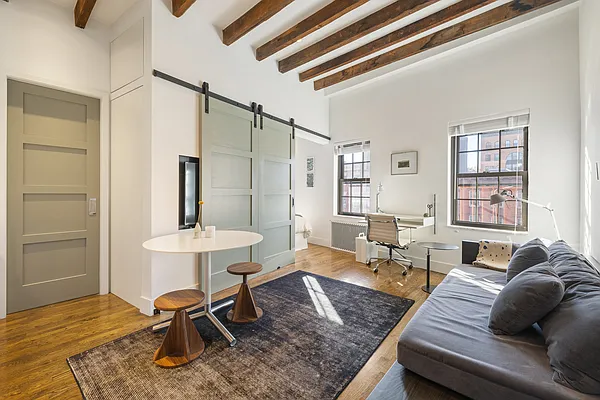 Sold by Byson Real Estate Company | media 1