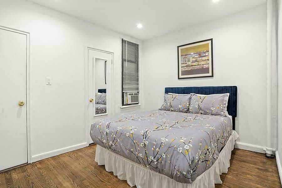 2nd image of 343 E 51st St APT 4H