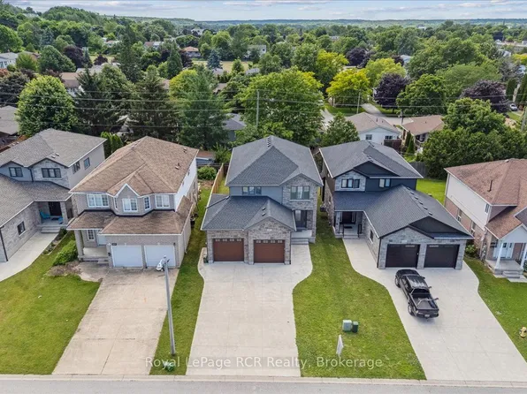 1302 14th Ave E, Owen Sound, ON N4K 0A1