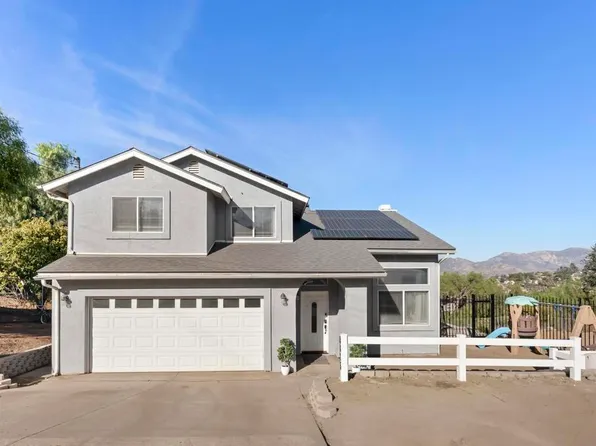 8815 Almond Rd, Lakeside, CA 92040