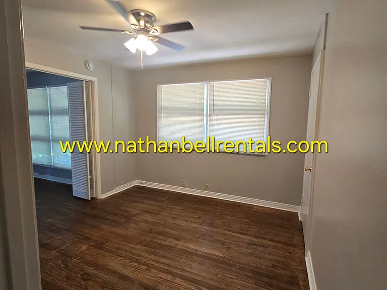 683 25th St SE — Photo 6