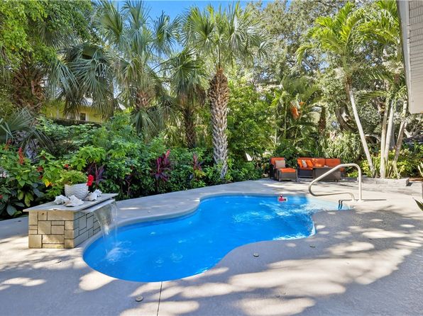 1971 Coco Plum Ln