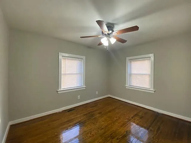 1923 Fallon Ave SE — Photo 13
