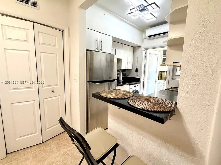 1228 Pennsylvania Ave #6 — Photo 11