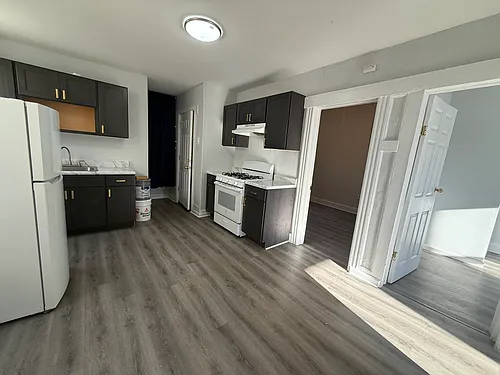 80 4th St #5 Photo 1
