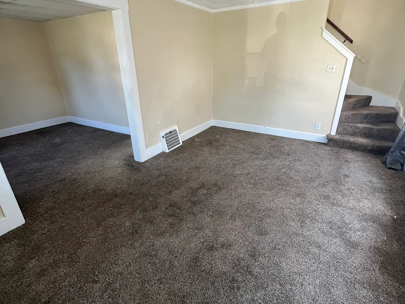 2 bed, 900 sqft, $800 — Photo 2