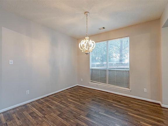 5th image of 965 Victoria Lakes Dr