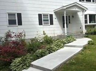 30 Garden Rd, Mahopac, NY 10541