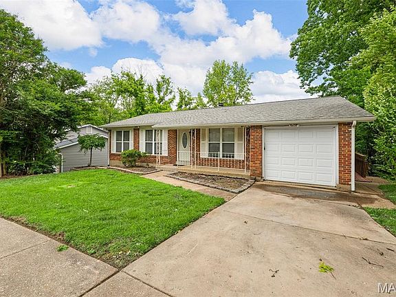 3rd image of 9910 Chileswood Dr