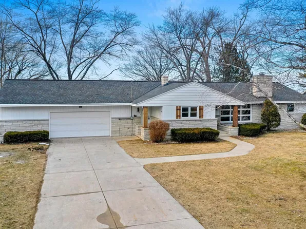 3755 Grove Rd, Green Bay, WI 54311