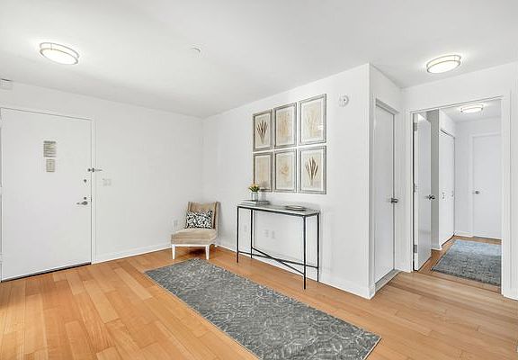 4th image of 211 N End Ave APT 6L