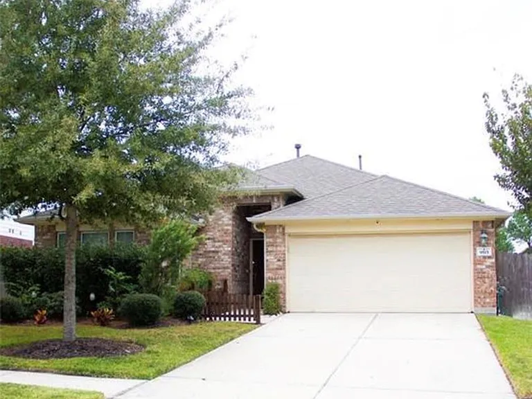 9515 Arrowhead Terrace Ln — Photo 2