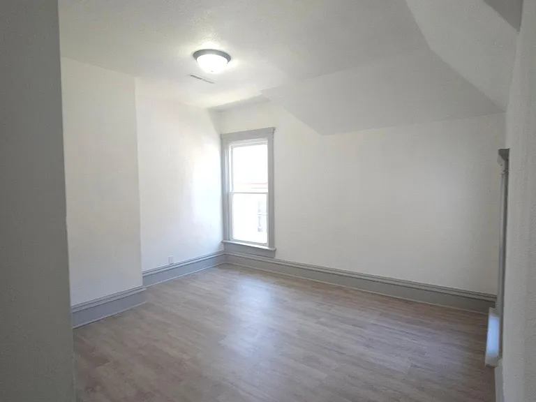1709 Linden Ave #2 — Photo 8
