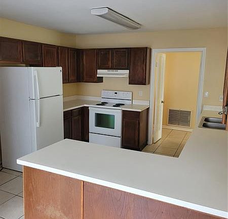 2nd image of 8748 Hampden Dr