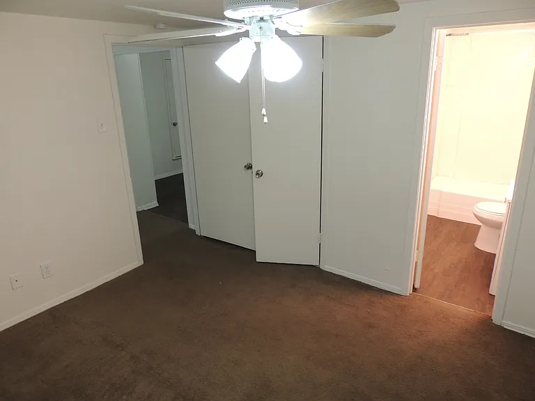 4810 Live Oak — Photo 6