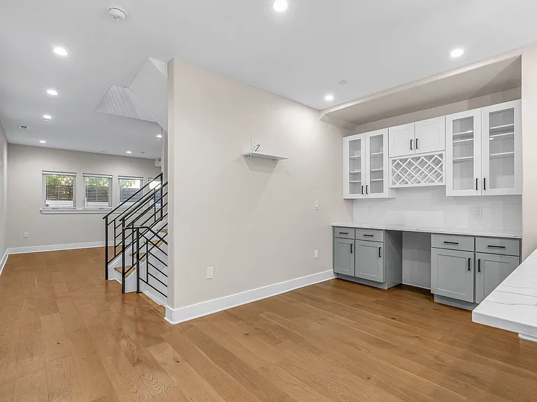 1224 N 26th St #E1 — Photo 8
