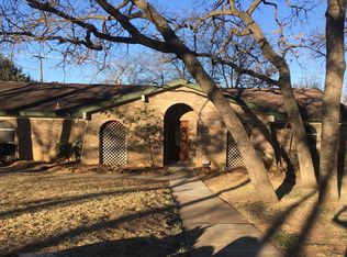 9 Devonshire Dr, Bedford, TX 76021