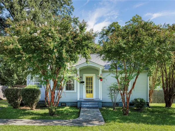 1607 Melody Ln, Burlington, NC 27215