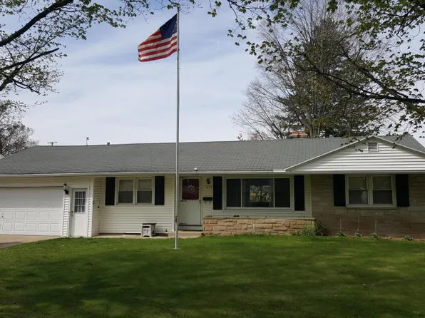 1815 Bloomfield Ave, Kalamazoo, MI 49001