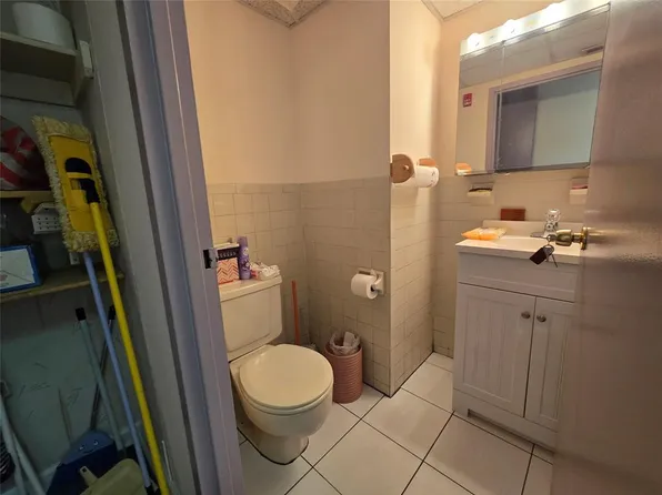 92-29 Queens Boulevard image 15 of 17