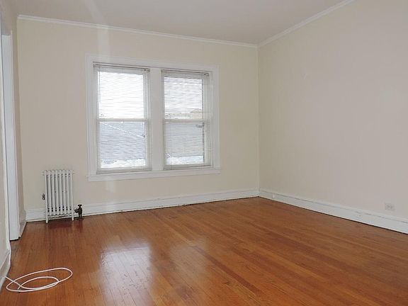 3rd image of 535 Hinman Ave #2B