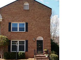 6812 Constitution Ln, Charlotte, NC 28210