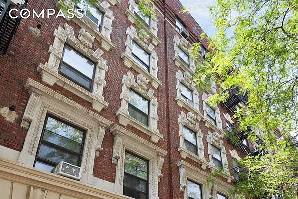 Sold by Compass | media 6