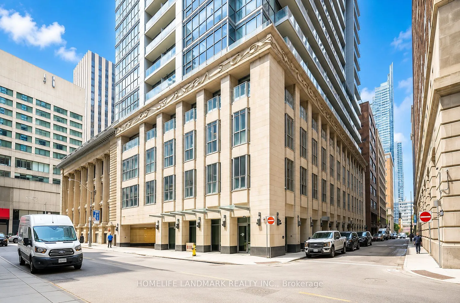 INDX Condo — Photo 2