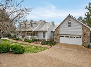 360 Luckey Ln, Sparta, TN 38583
