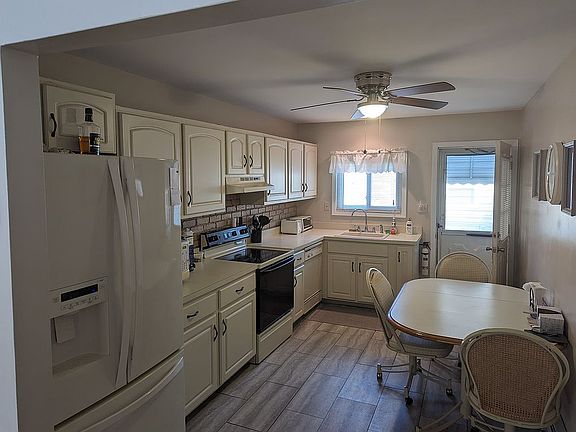 2nd image of 31 Tivoli St