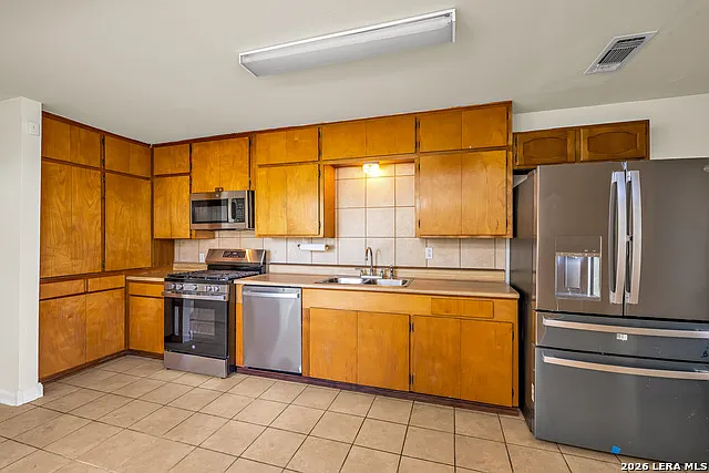 170 Sinclair Rd — Photo 17