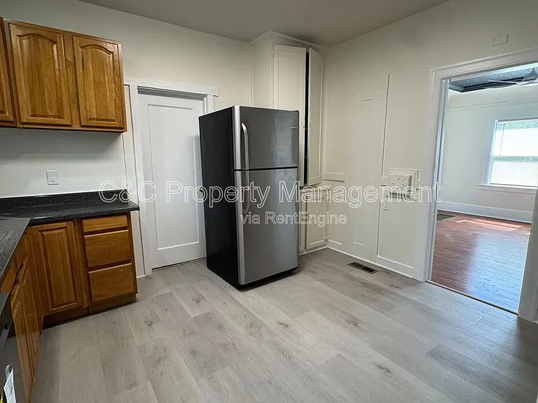 1140 West St — Photo 5