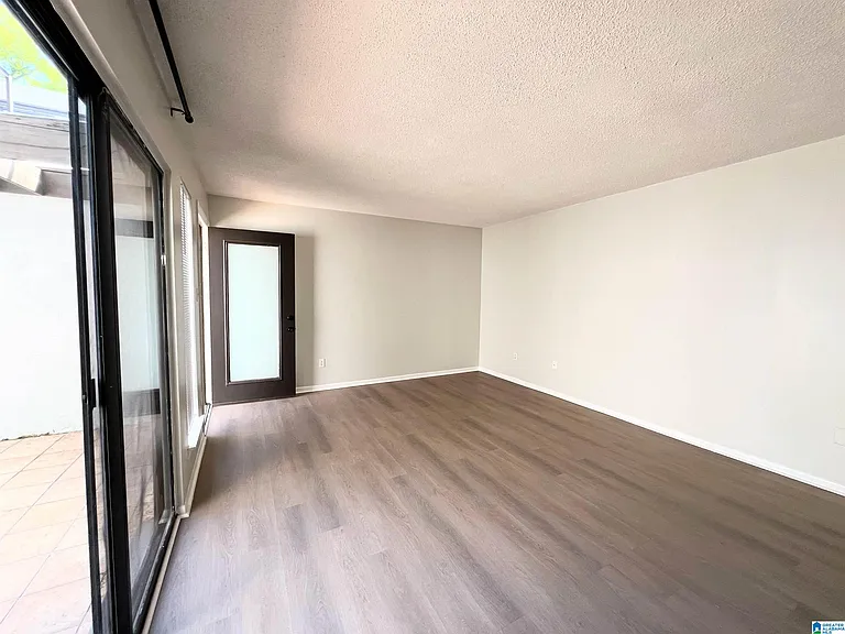 3350 Altamont Rd #C-9 — Photo 11